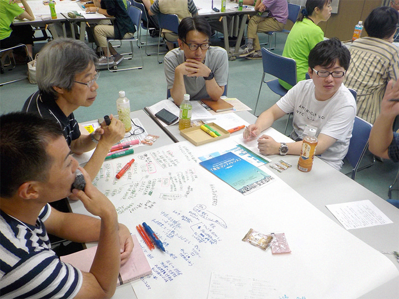 障害を持つ人の生涯にわたる学習保障 会合の様子